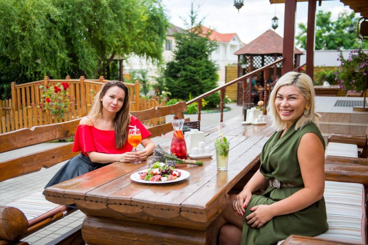 Hotel Комплекс Відпочинку Пампушка & Подушка Burlach'ya Balka Zewnętrze zdjęcie