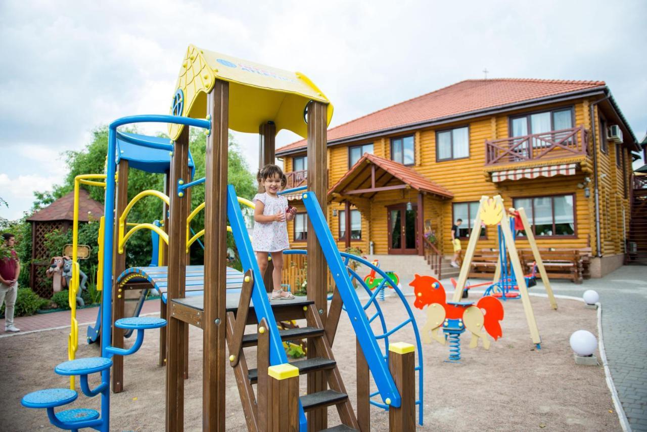 Hotel Комплекс Відпочинку Пампушка & Подушка Burlach'ya Balka Zewnętrze zdjęcie